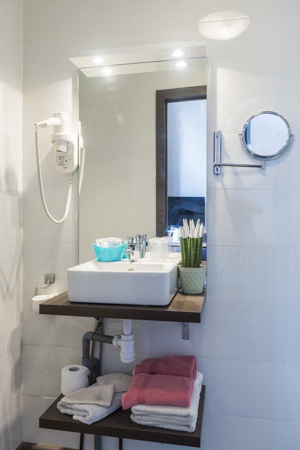 Hostellerie Lou Pahou Ronse Exteriör bild
